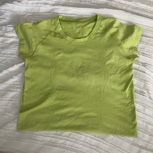 lime green lululemon swiftly tech short sleeve